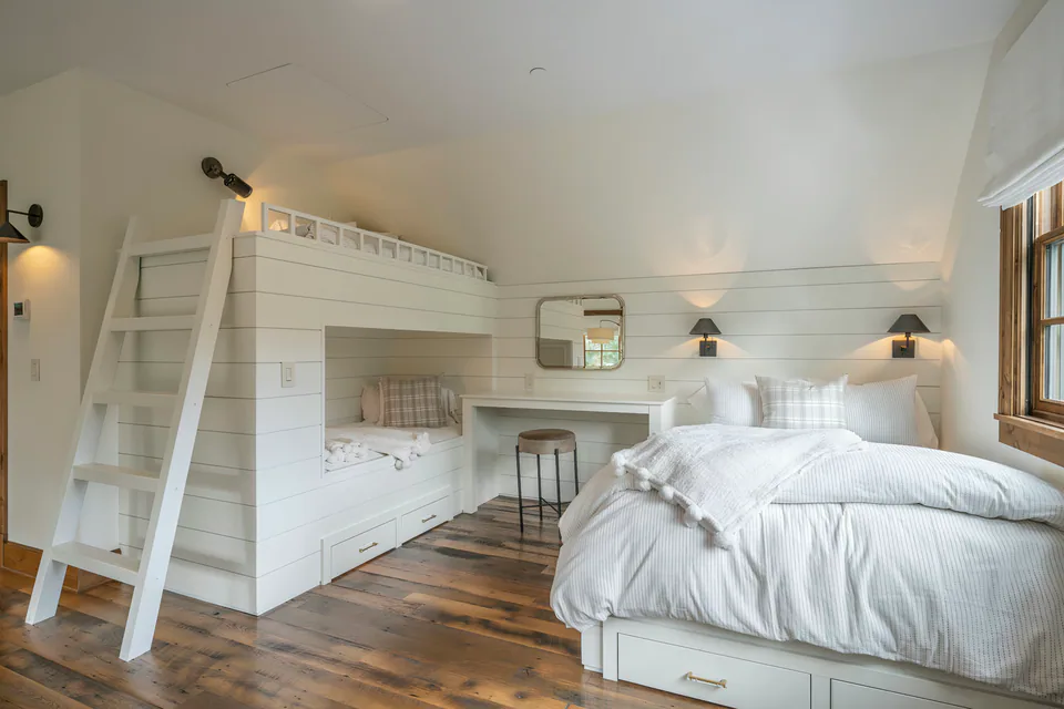 Bunk room at Cabin on the Lake, Coeur d'Alene Lake, Idaho, interior design by Paul Lauren Designs