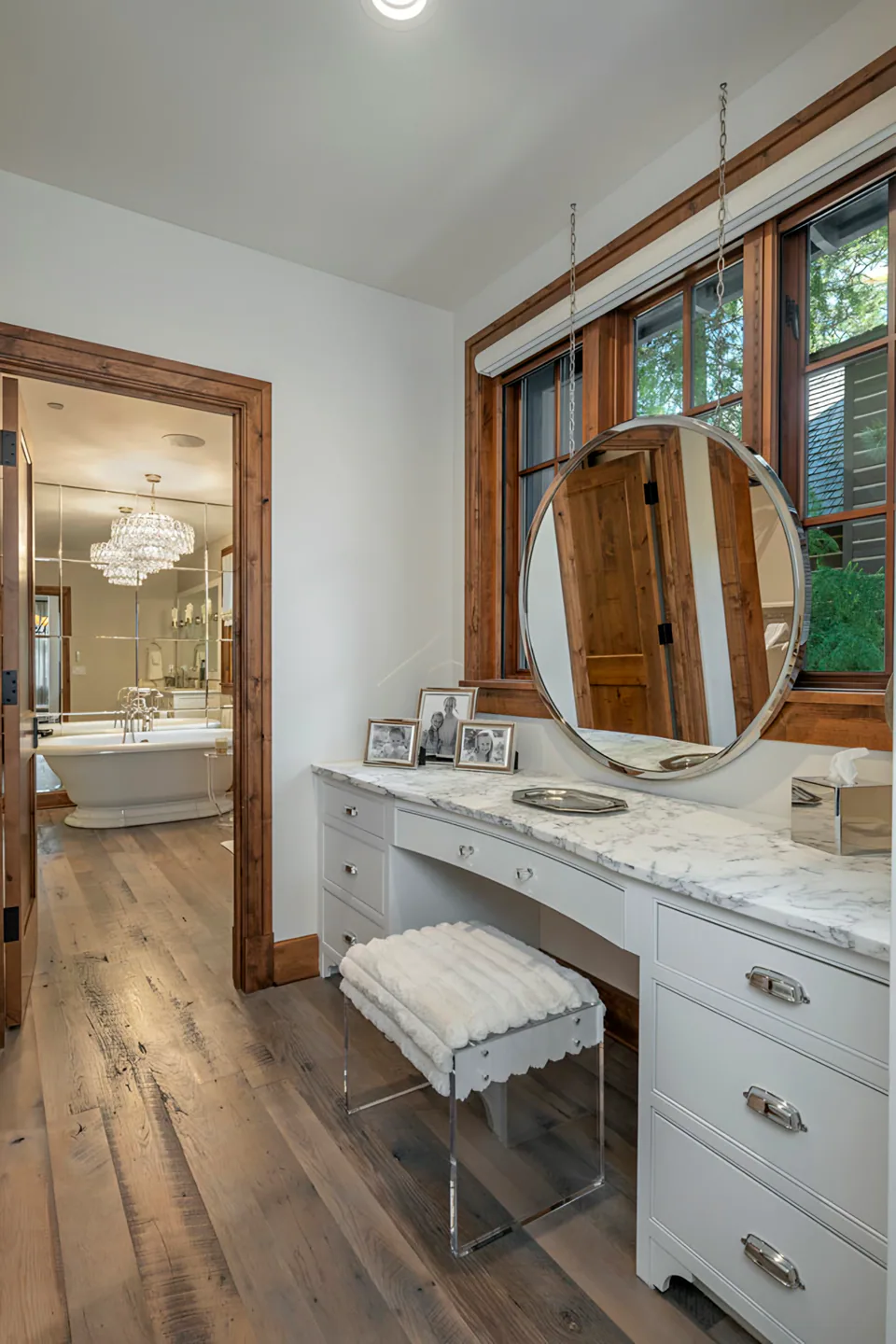 Primary bathroom at Cabin with a View, Coeur d'Alene Lake, Idaho, interior design by Paul Lauren Designs