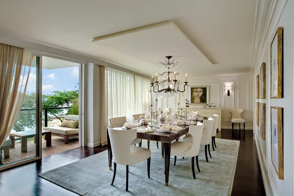 Dining room at Wilmette Residence, Wilmette, Illinois, interior design by Paul Lauren Designs